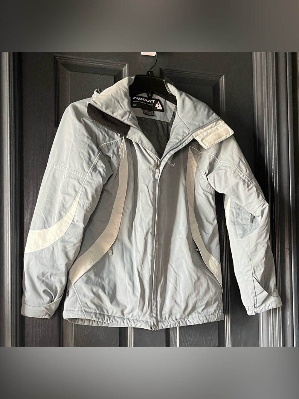 Rip Curl Women's Light Gray & White Ski Jacket